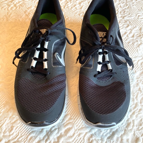 Nike Free Run 3 Sneakers - Picture 11 of 12